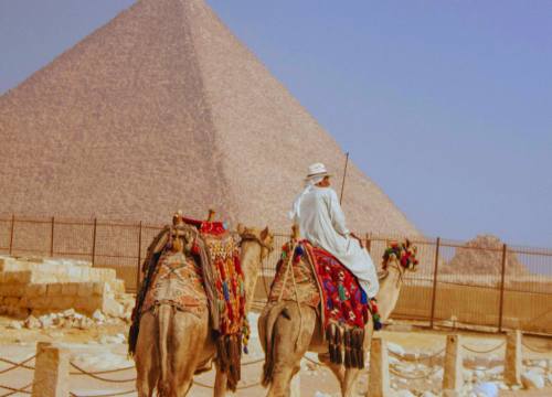 Pyramids of Giza, Sphinx, Saqqara And Memphis Tour