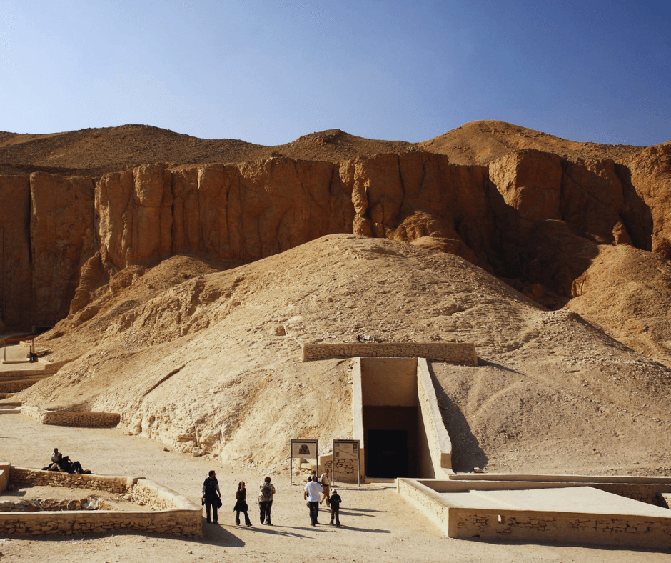 Valley of the Kings and Queens Guided Tour