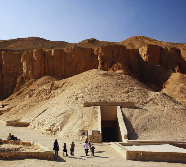 Private Luxor Day Tour with Guide by Plane