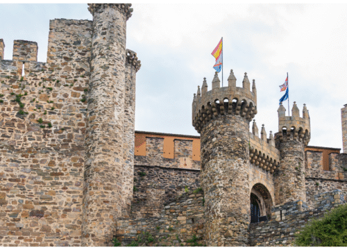 Walking the Portuguese Camino ➤ From Baiona to Santiago