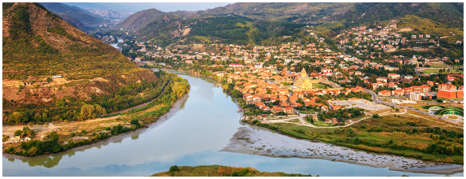 Day Trip to Mtskheta and Uplistsikhe – A Journey Through History and Nature